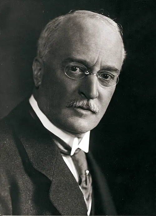 3 Doctor_R.Diesel Portrait of Rudolf Diesel