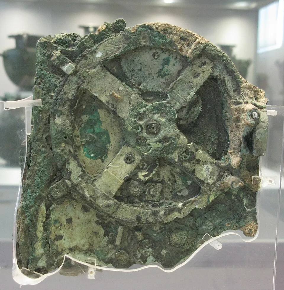 3 The_Antikythera_Mechanism Antikythera mechanism fragment detail